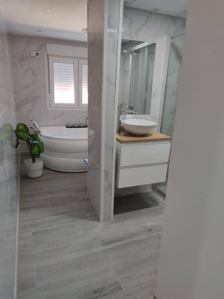 Apartamento Con Jacuzzi El Rincon De Las Delicias Zaragoza Exteriör bild